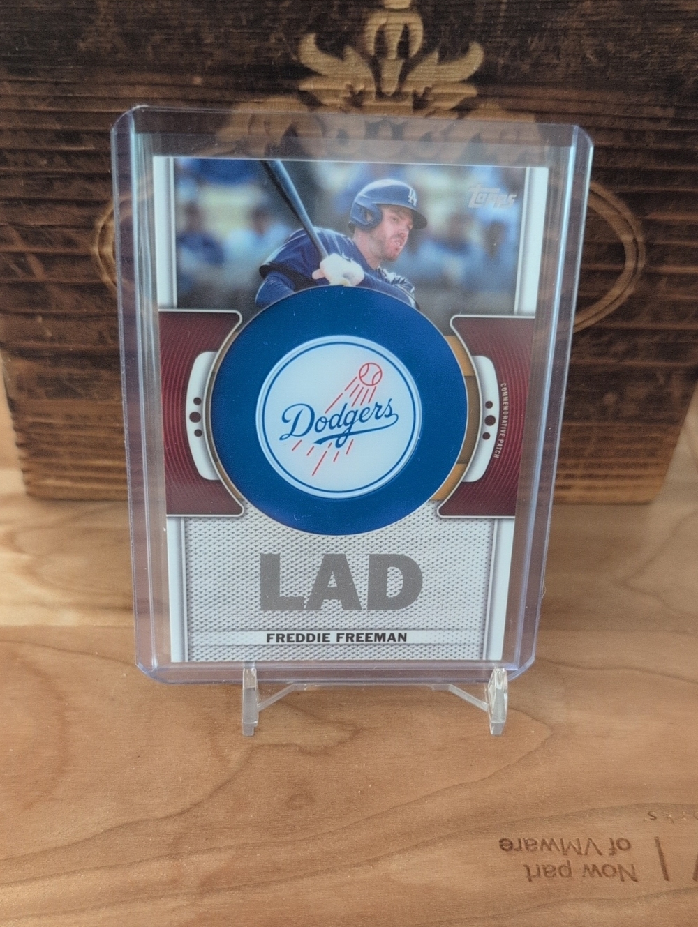 2023 Topps Freddie Freeman Commemorative Team Logo Patch Relic Card Dodgers